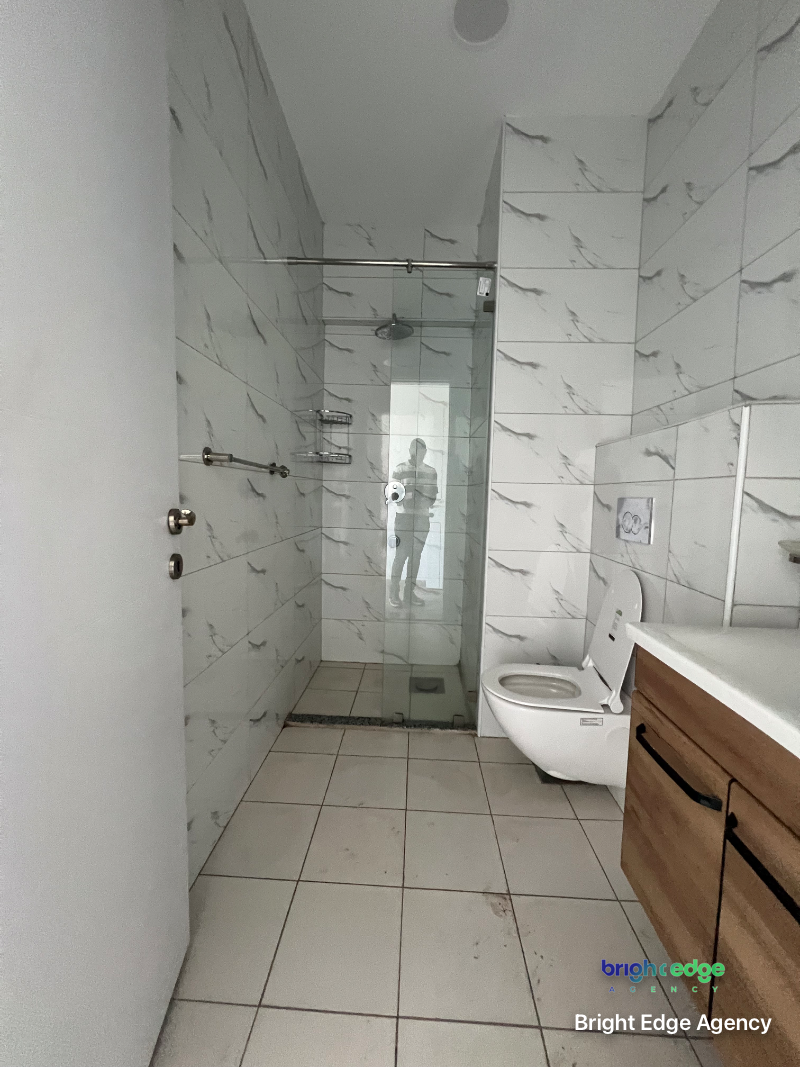 Modern 3 Bedroom All-ensuite +DSQ 5