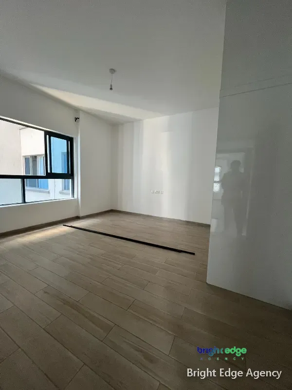 Modern Fully Fitted 2 Bedroom 6