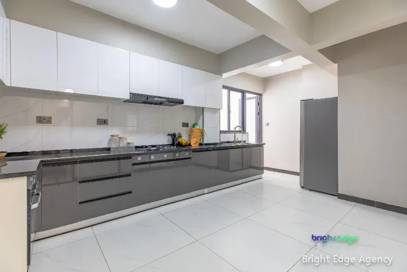 4 Bedroom with DSQ  8