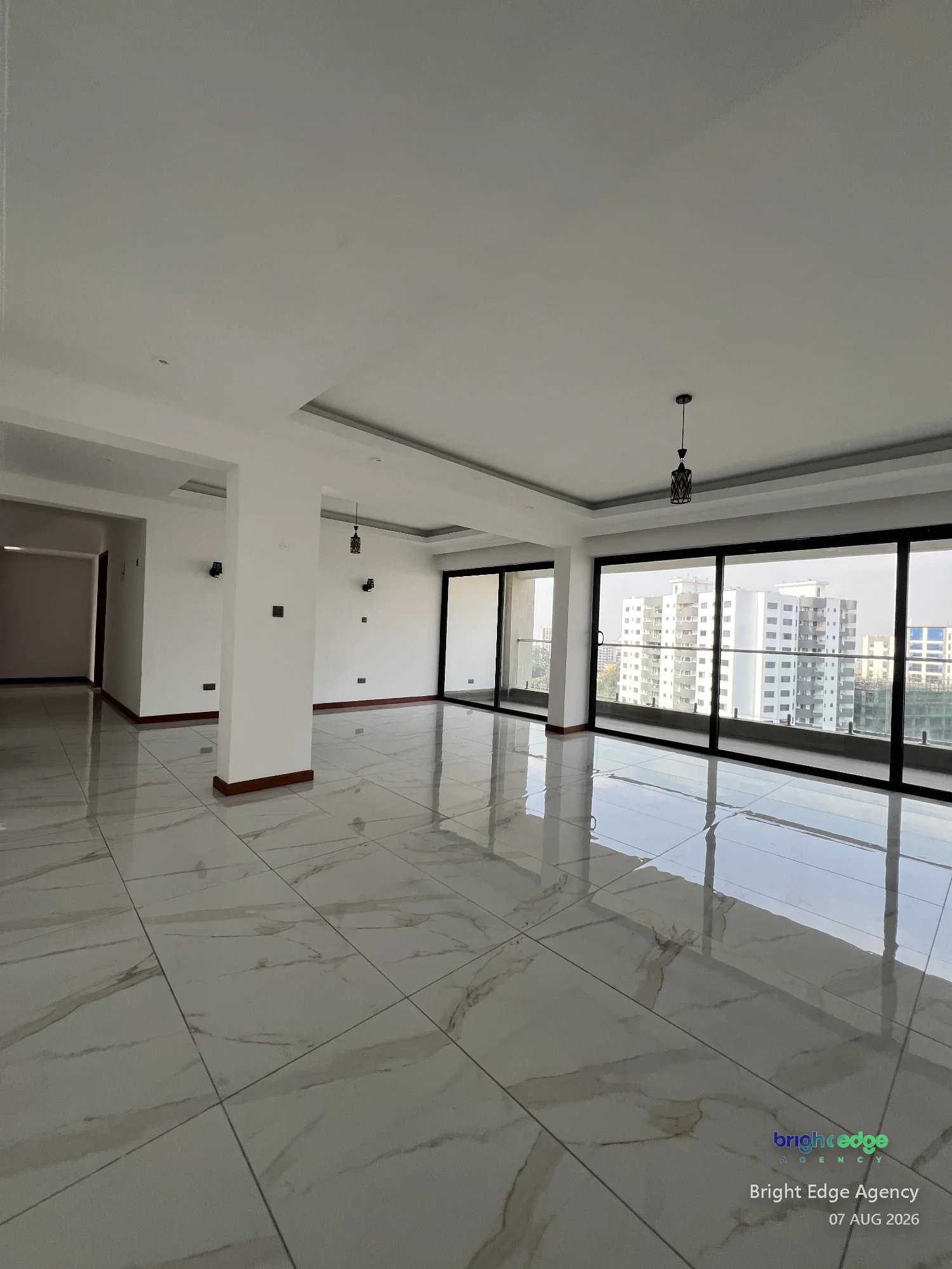 Executive 3 Bedroom + DSQ 