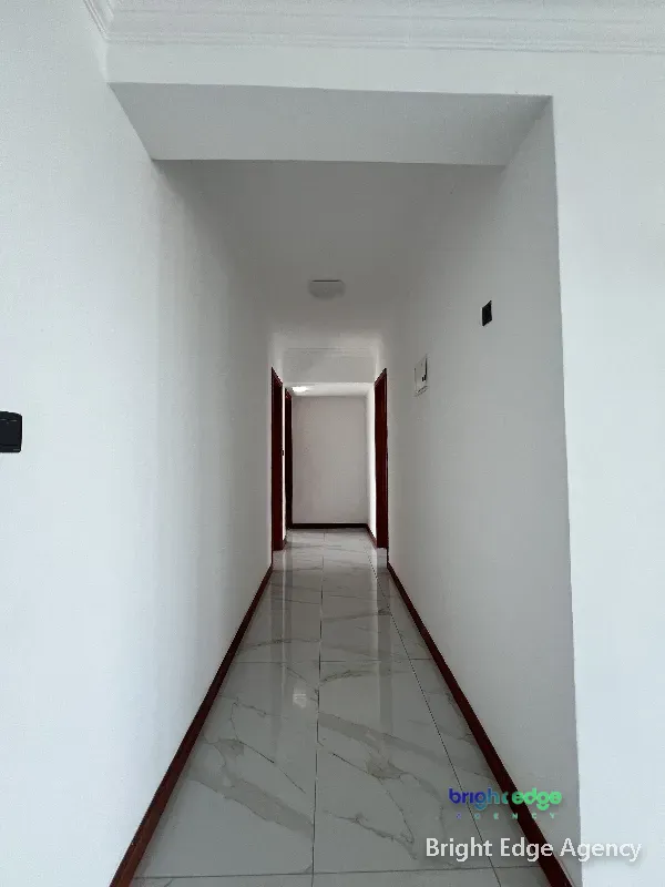 Executive 3 Bedroom + DSQ  4